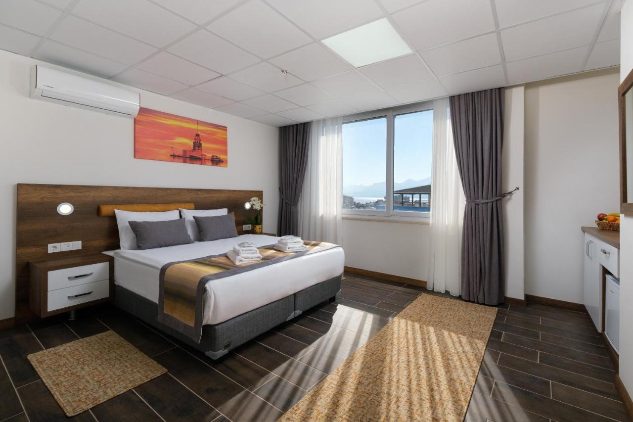 Готель Grand Gulluk & Center 4*